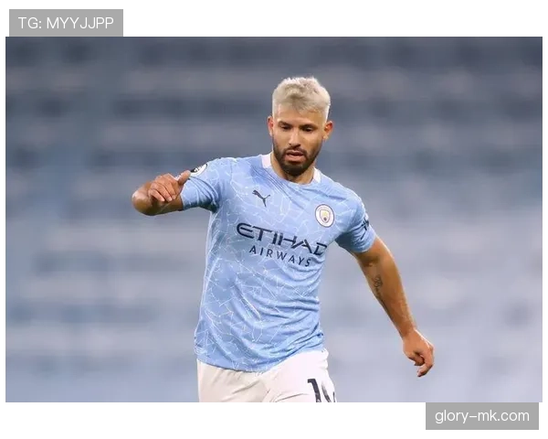 阿圭罗前锋身价持续攀升，转会市场热议不断