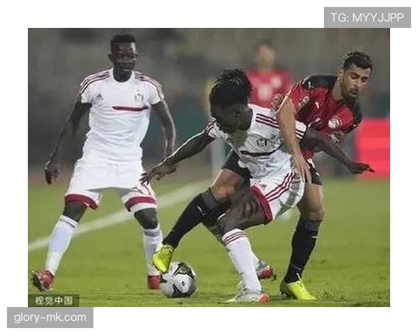 阿尔进攻套路掀起战术革新,引领足球比赛新风潮 阿尔进攻套路掀起战术革新,引领足球比赛新风潮